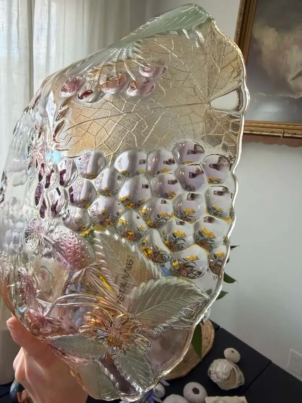 Savoir Vivre Mikasa Chablis Crystal Embossed Fruit and Leaf Glass Serving Bowl